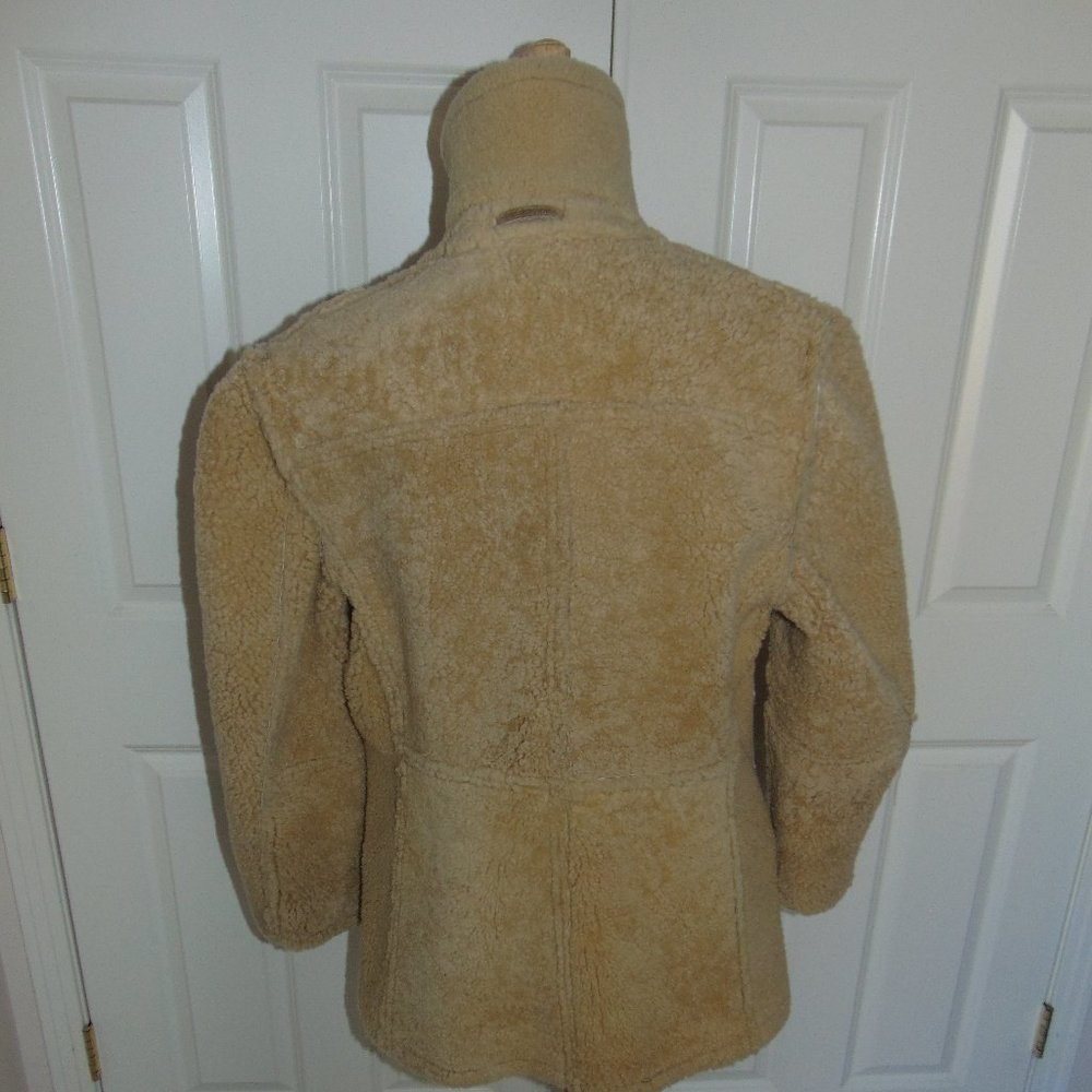 SAWYER CALIFORNIAN SPRING LAMB FEATHERWEIGHT SHEARLING COAT - Picture 6 of 8